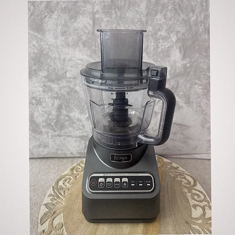 Ninja BN Series 30 Auto-IQ Professional Food Processor 850W 9-Cup Gray