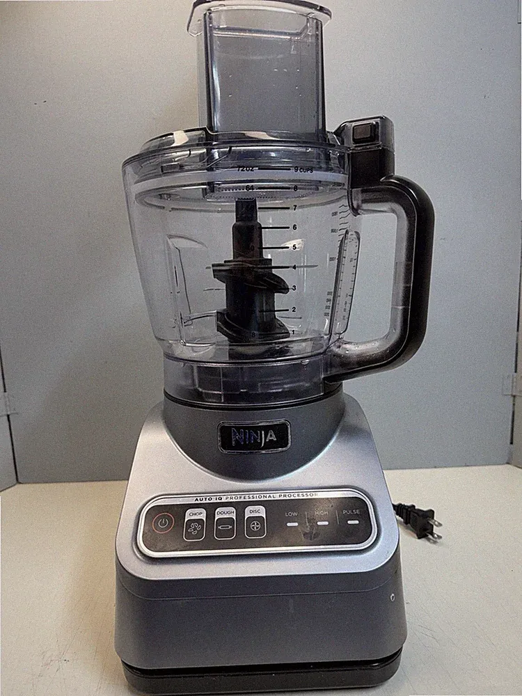 Ninja BN600 9 cup Full-Size Food Processor - Gray