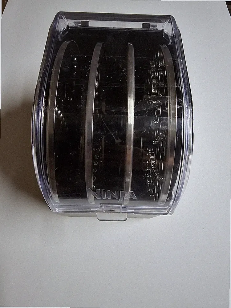 Ninja Food Processor Disc Blade Set w/storage Case Slice Shred Grate Replacement