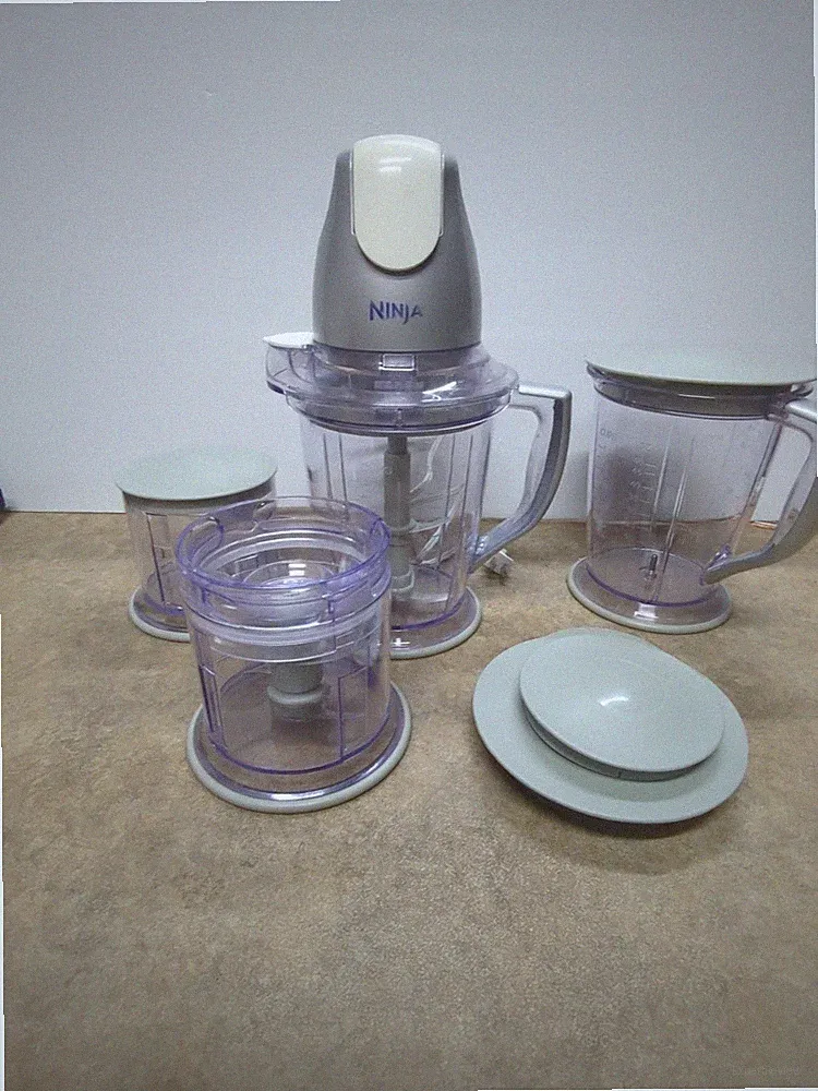 Ninja Master Prep Blender Food Processor 48oz QB900B 400W 9 Pieces