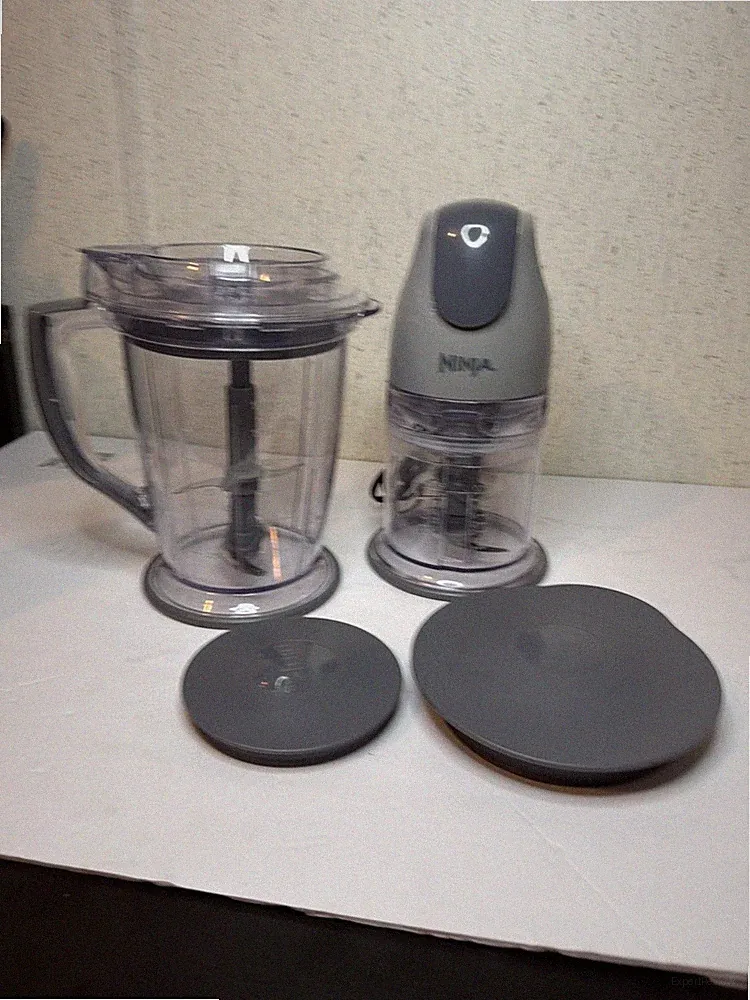 Ninja Master Prep Blender Food Processor 48oz QB900B 400W 9 Pieces Used Works