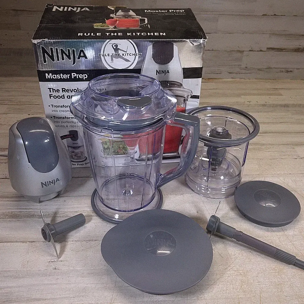 Ninja Master Prep Blender Food Processor QB900B with Box All Attachments