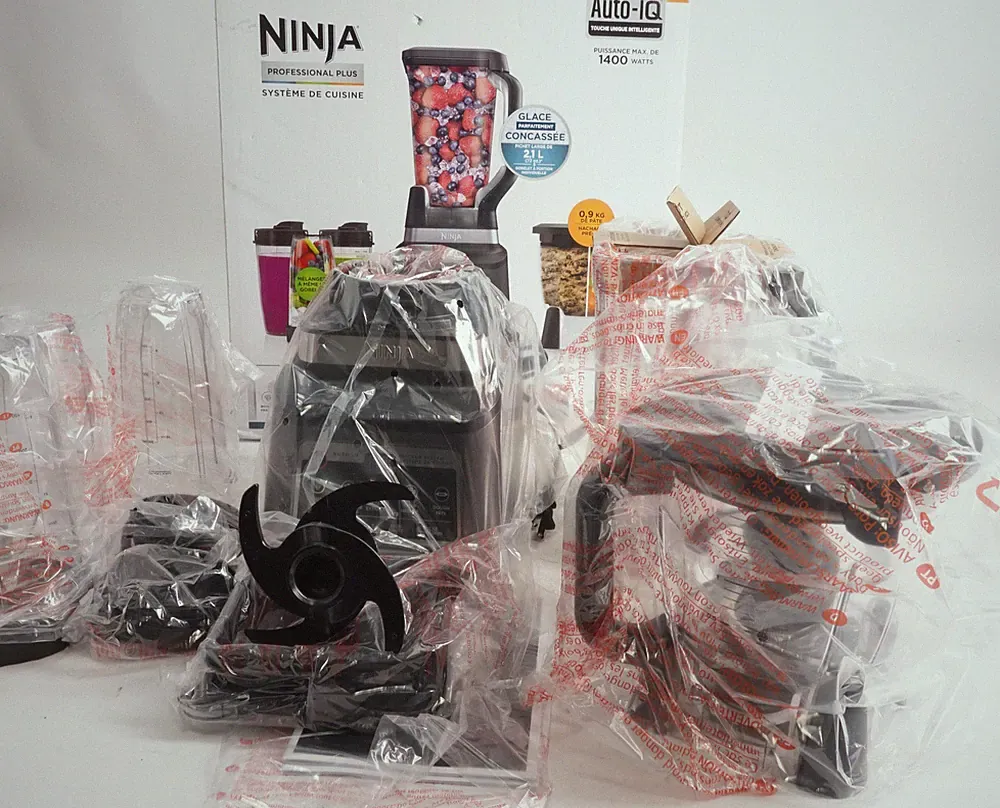 Ninja Professional Plus Kitchen System with Auto IQ 1400 Wp 5 Smoothies Function