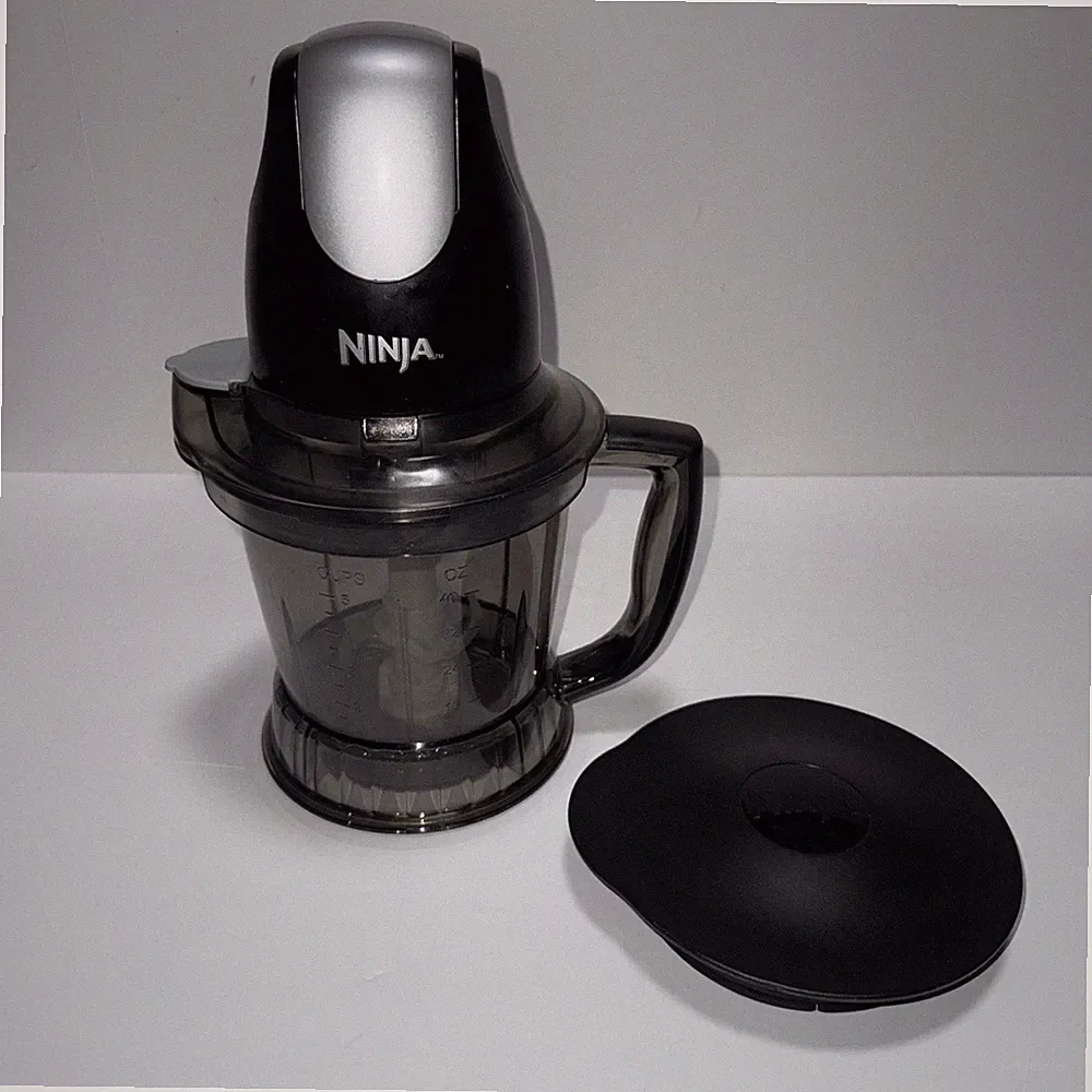 Ninja QB1002BK 40oz Food Processor Chopper Blender Complete Tested Working