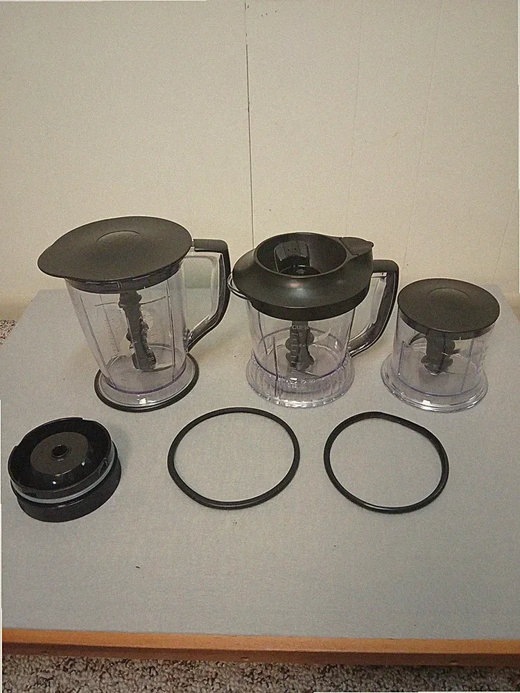 Ninja QB1004 Chopper Pitcher Processor Only No Motor!! Parts Only!!