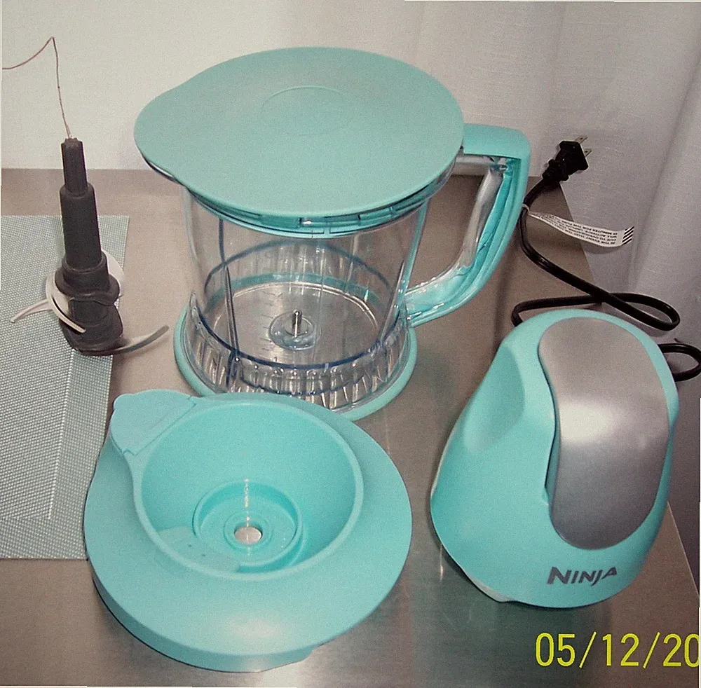 NINJA TEAL Mixer Blender Food Processor Master Prep for Treat and Drink NEW