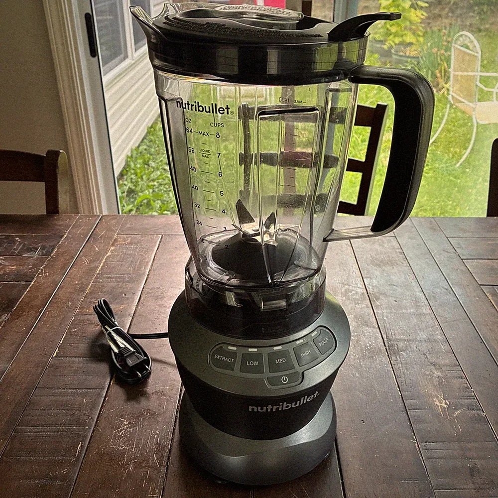 Nutribullet NBC-12A Blender Combo 64oz 1200W Gray Professional Grade Smoothies