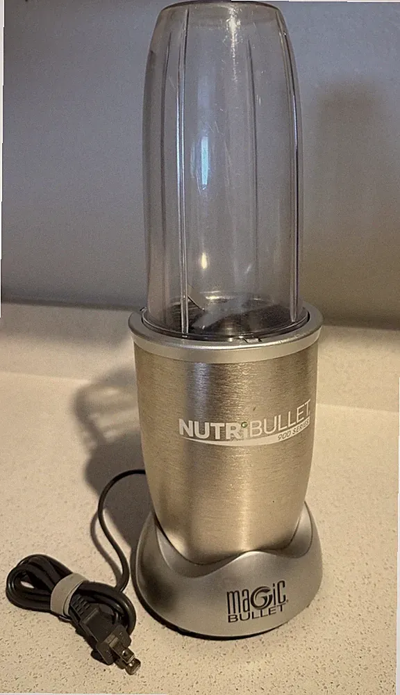 Nutribullet Pro 900 Series Magic Bullet Blender NB-201 Clean & Works EUC