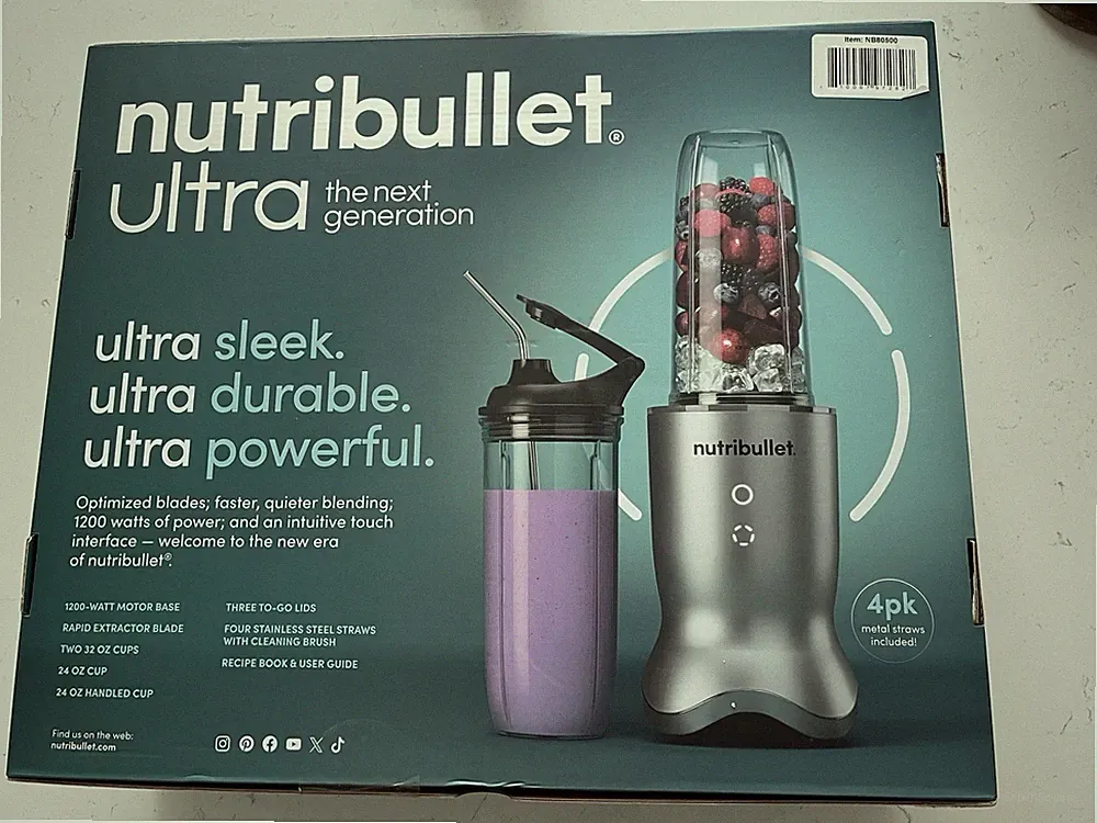 Nutribullet Ultra Deluxe Blender/ Model NB70500- 14 Pc Set New