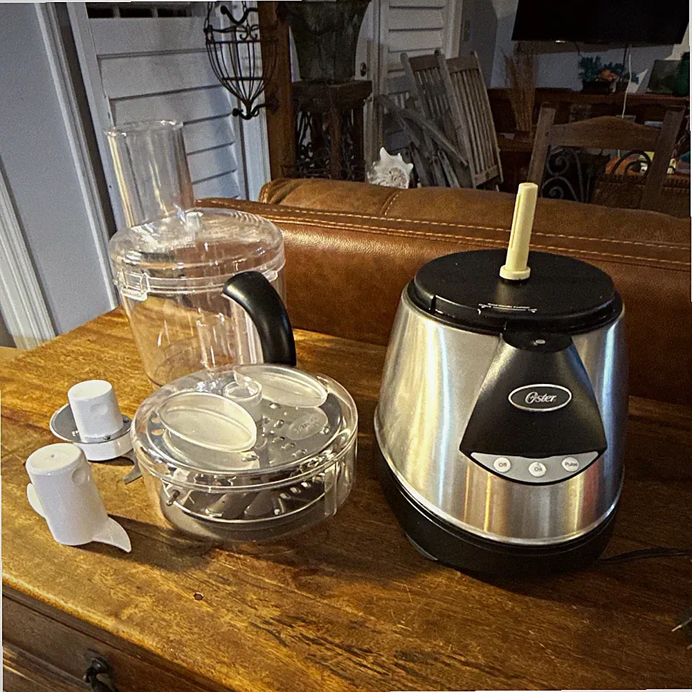 Oster 3212 Full-Size Food Processor Silver/Black Pulse, 2-Speed w/ Bowl