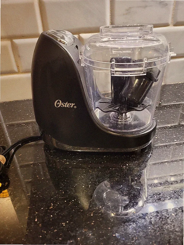 Oster 3320 3-Cup Food Chopper with Whisk Attachment Complete Tested Works WHISK