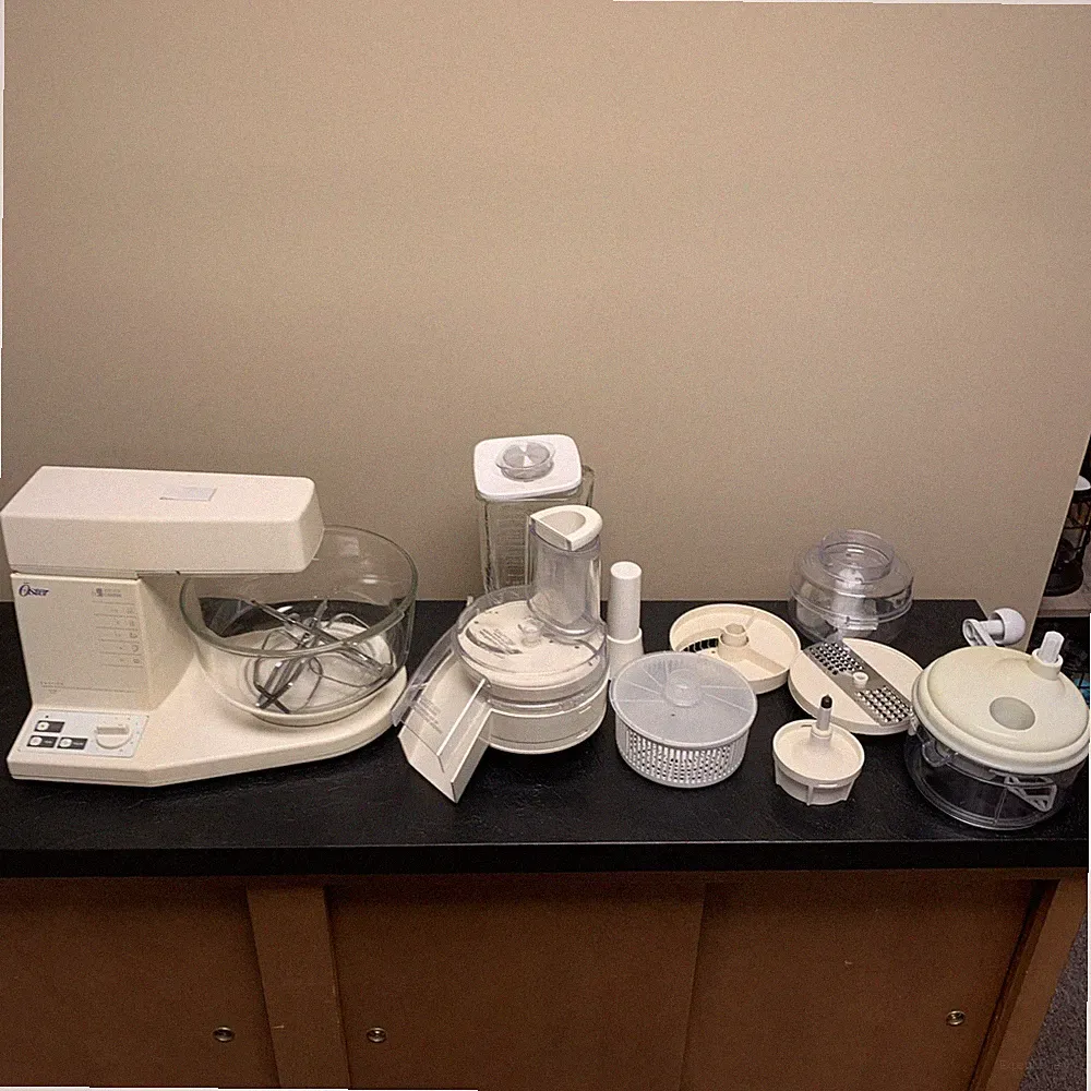 Oster Designer Kitchen Center Mixer Doughmaker Food Processor Has Parts Working!