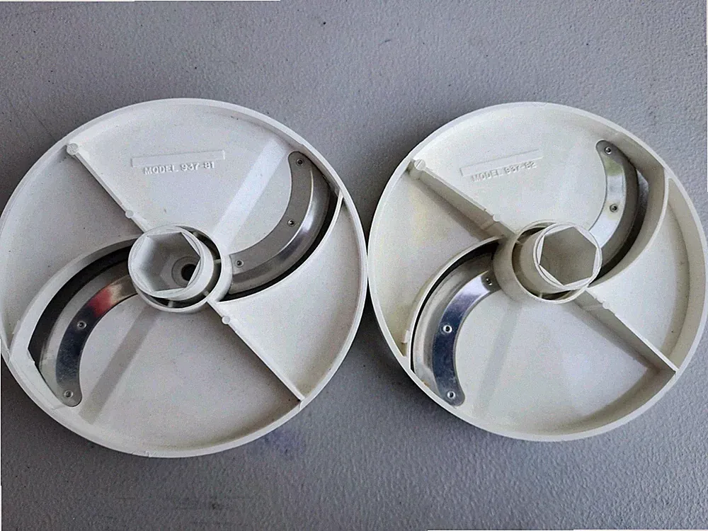 Oster Food Processor Disc Set Slicer Grater Model 937-81 & 937-82 GUC