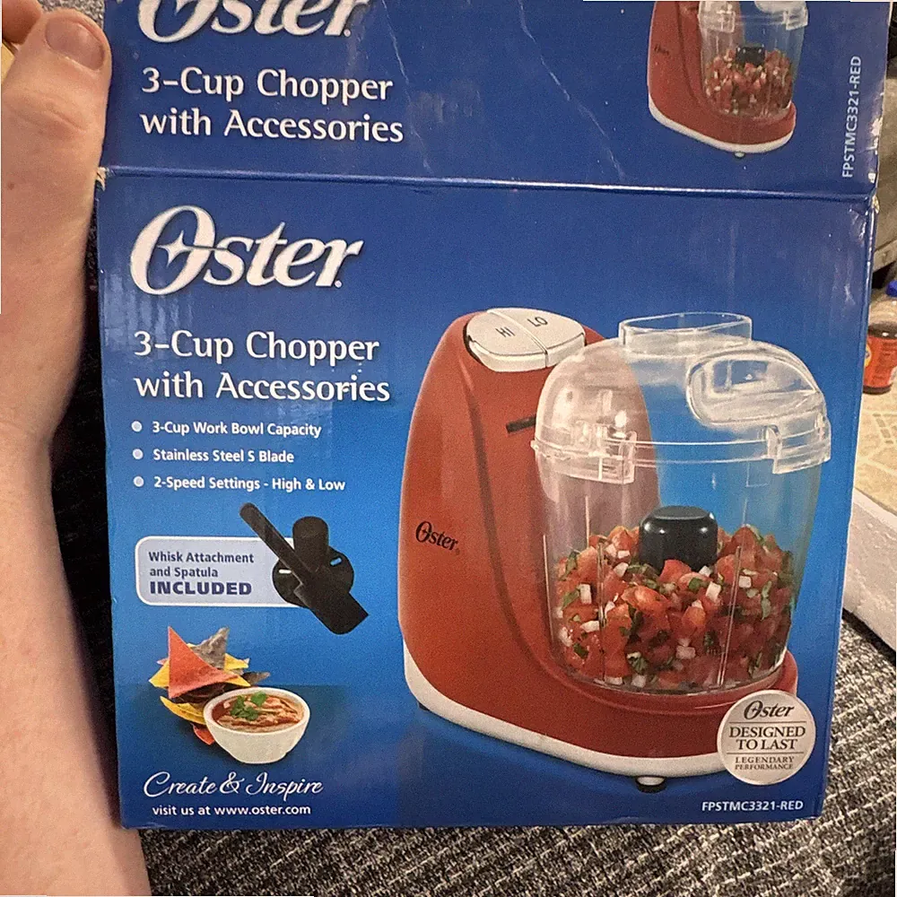 Oster FPSTMC3321-RED 3-Cup Mini Food Processor Red Bowl Blades Whisk Spatula