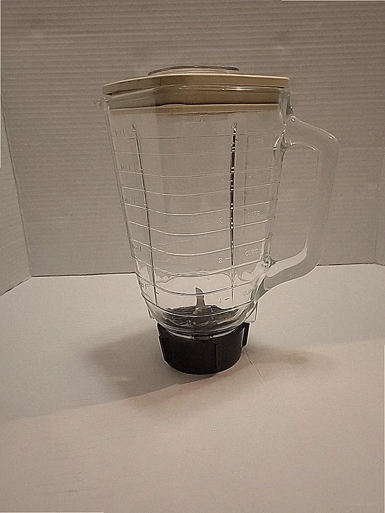 Oster Kitchen Center Food Processor Blender Jar Glass Pitcher Lid & Blade