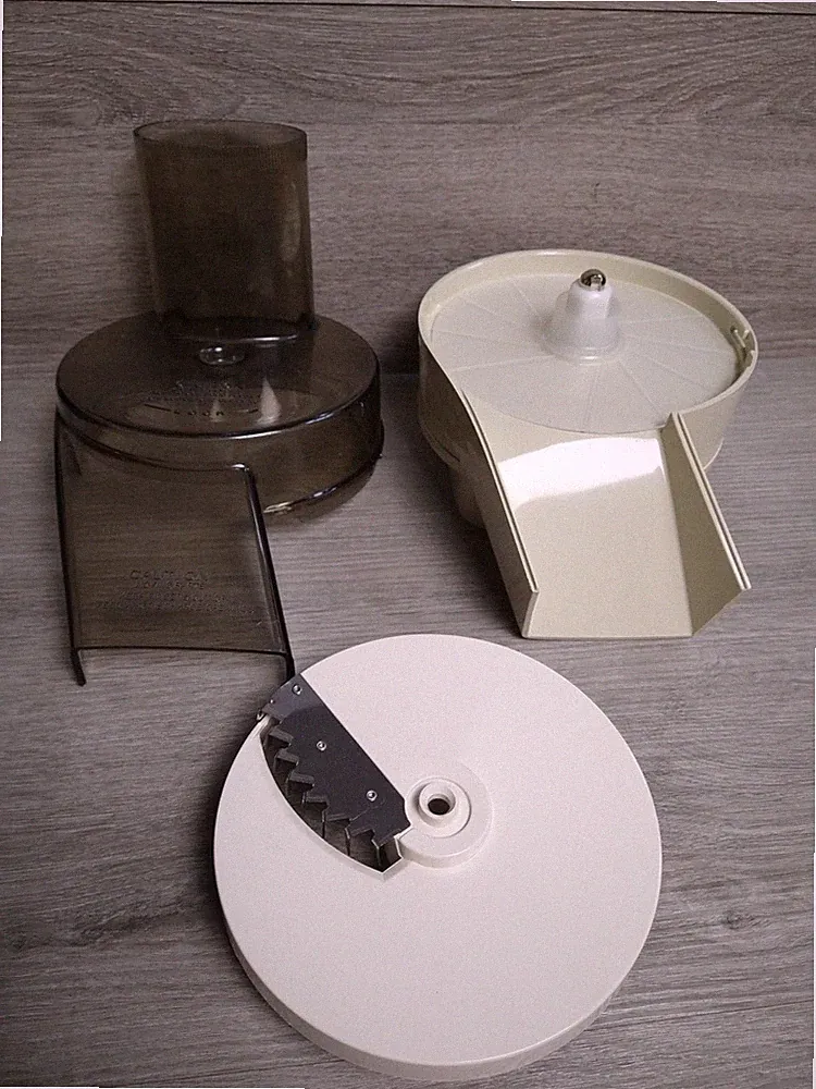 Oster Regency Kitchen Center Food Processor 957-16F w/ French Fry Disc Blade