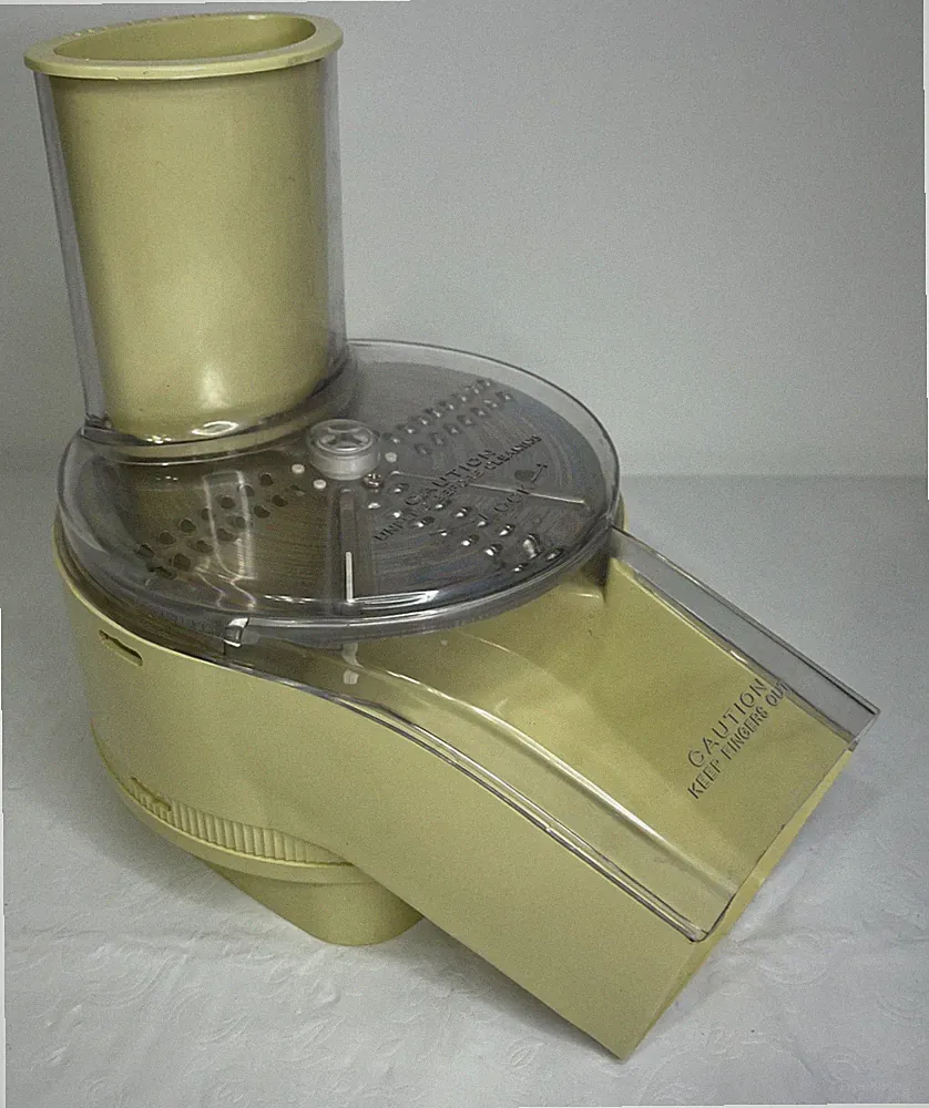 OSTER REGENCY KITCHEN CENTER - FOOD PROCESSOR SALAD SHOOTER W/ BLADE