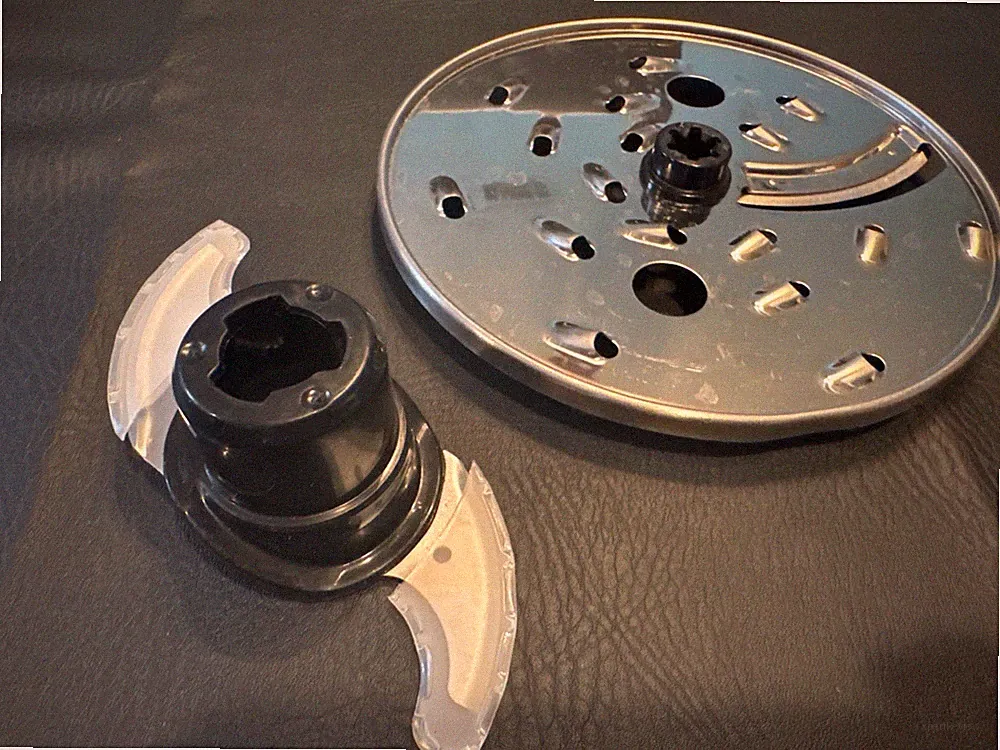 Oster Small Chopping Blade & Shredding Disc to 14C Food Processor FPSTFP5273-DFL
