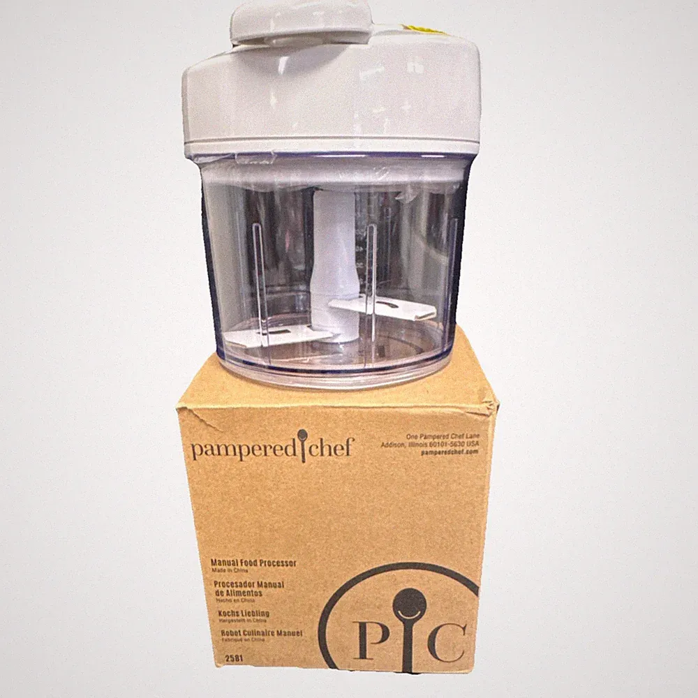 Pampered Chef 2581 Manual Mini Food Processor, White, 3 Cup, Dishwasher-Safe