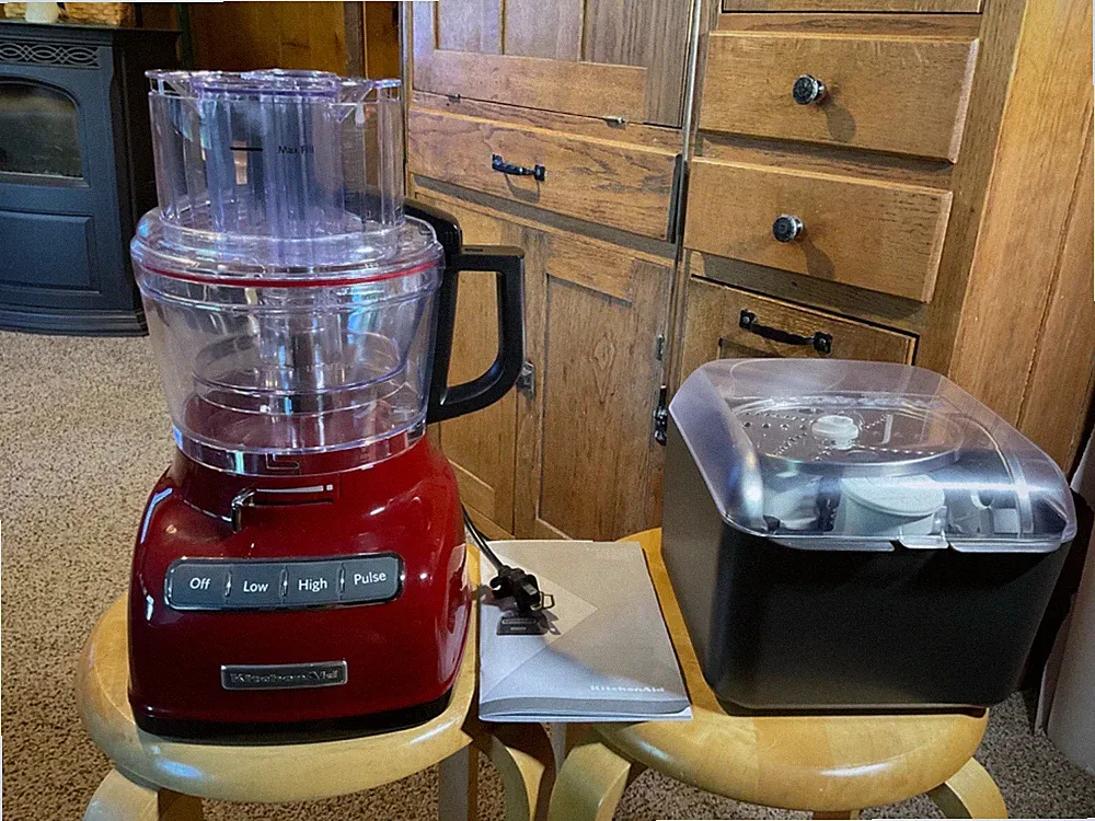 Pre Owned KitchenAid Food Processor KFP0935Q 9-Cup & 3-Cup. Red