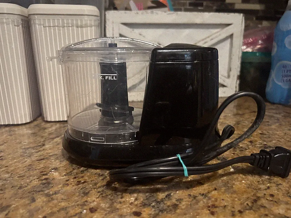 Proctor Silex Compact 1.5 cup corded food chopper Processor-Small Space Kitchen