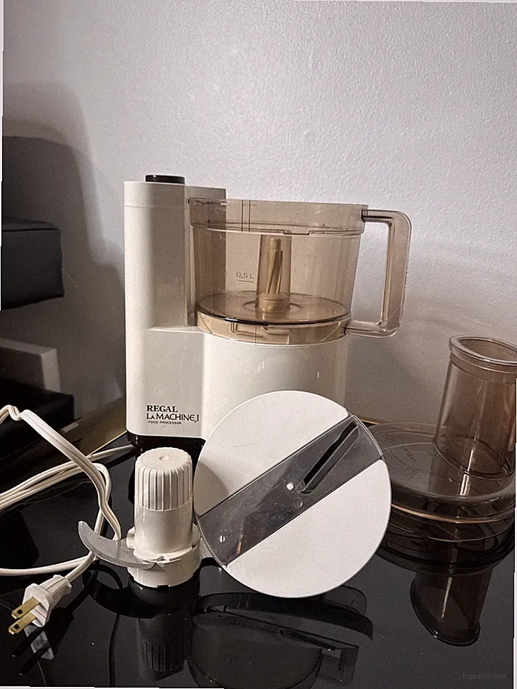 Regal La Machine 1 Full Size Food Processor Model V813 White Made in USA Tested