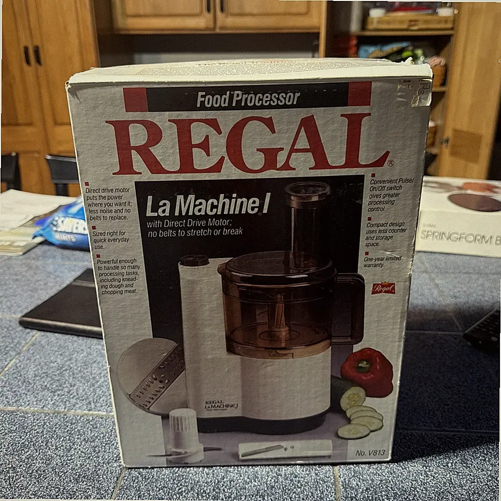 Regal La Machine 1 Full Size Food Processor Model V813 White With Accessories