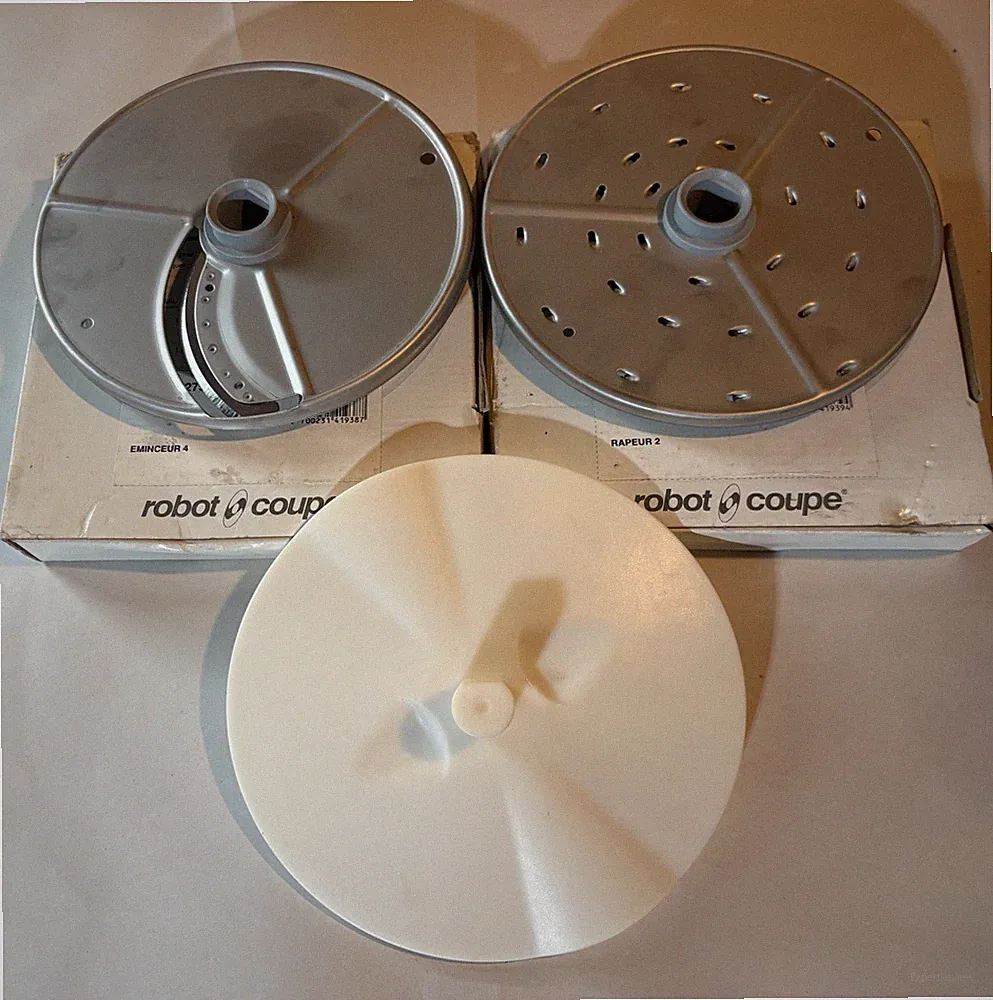 Robot Coupe (3) Piece Set Slicer 4mm & Grater 2mm PLUS attachment