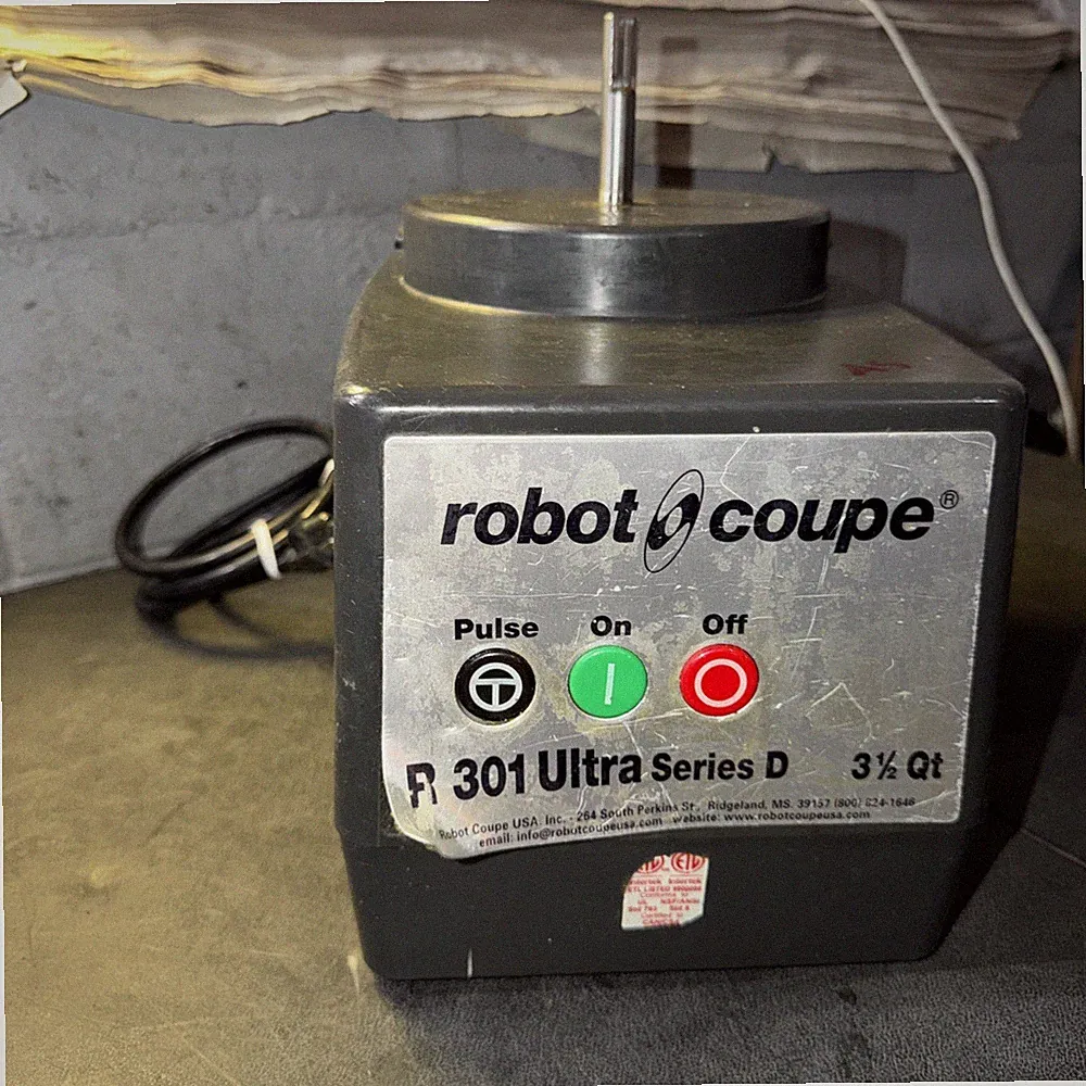 Robot Coupe R 301 Ultra Series D Food Processor – 3.5 Qt (FOR PARTS OR REPAIR)