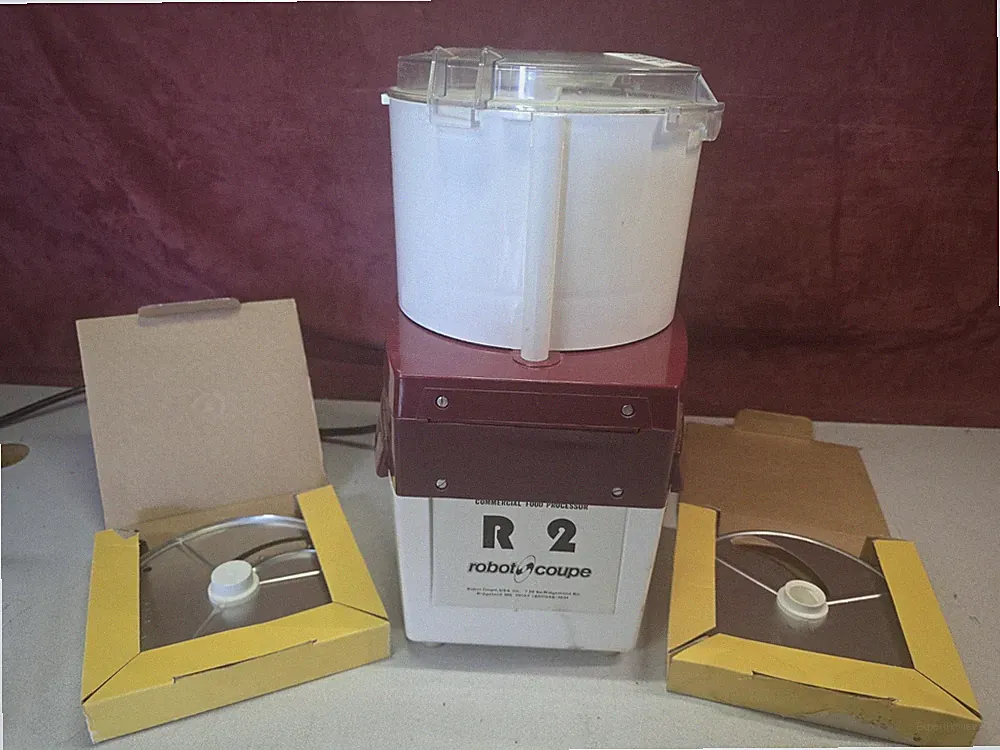 Robot Coupe R2 Commercial Food Processor w/ 2 Extra Blades