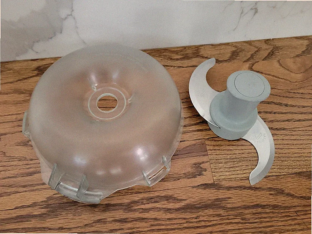Robot Coupe R301 Ultra Commercial Food Processor Lid and Blade