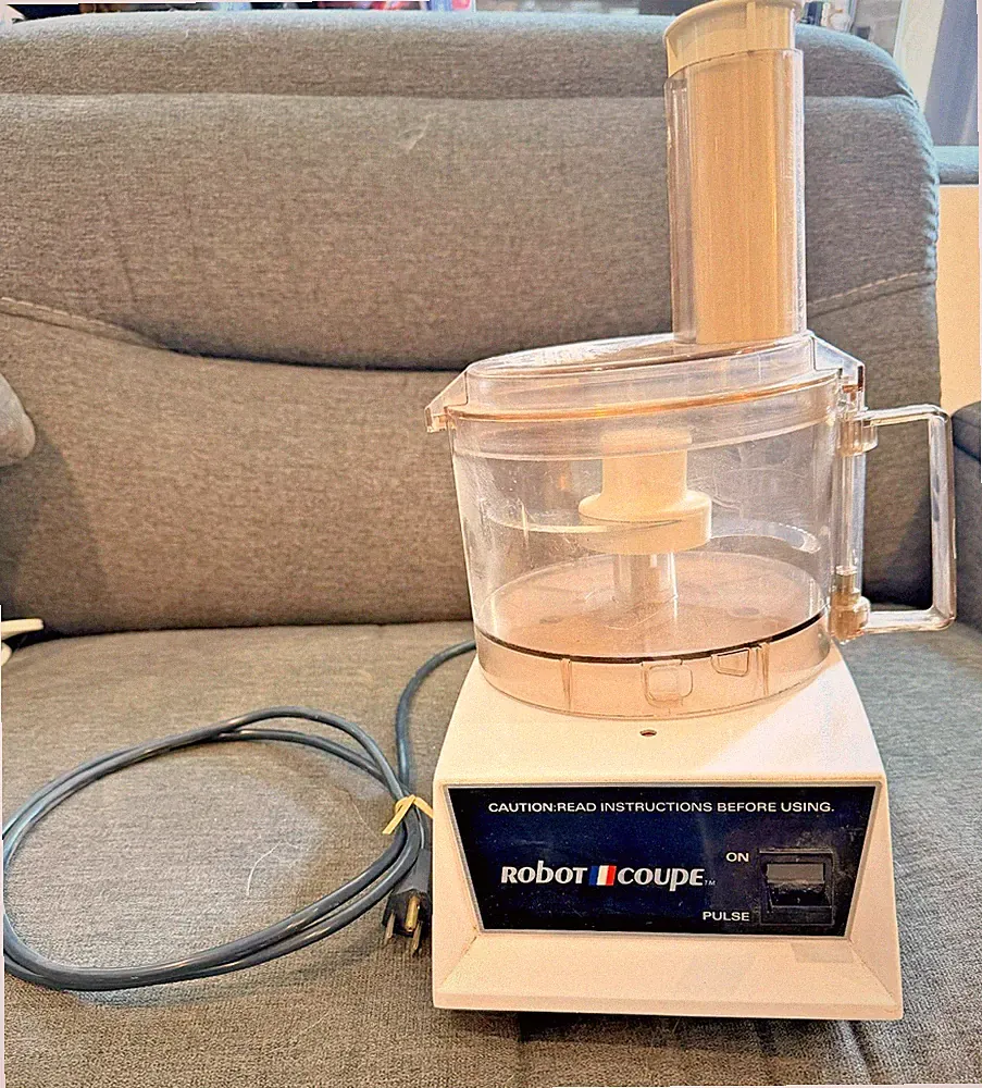 Robot Coupe RC 2100 Food Processor w/ 6 Discs & Feed Tube Attachment Untested