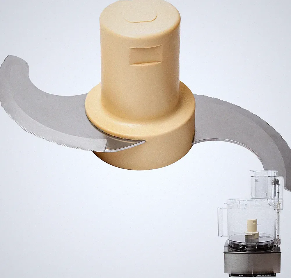 food processor with shredding blade