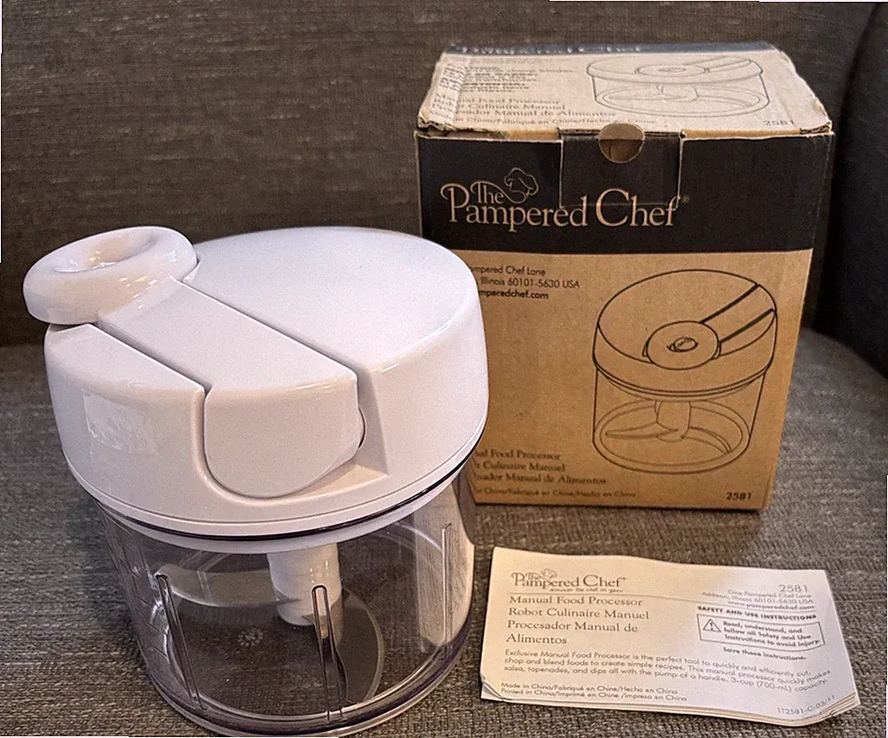 The Pampered Chef Manual Food Processor Model 2581 Chopper 3 Cup In Box