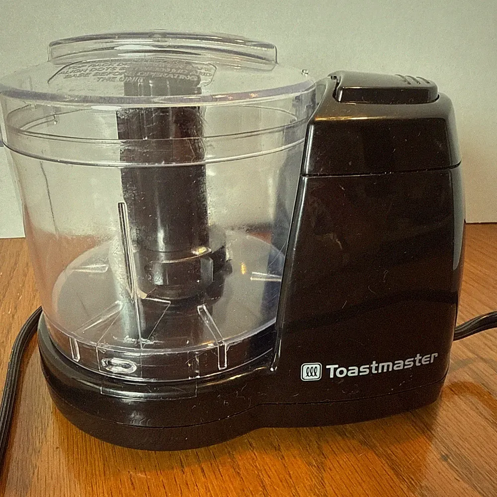Toastmaster 1.5-Cup Mini Chopper Food Processor Chopper TM-61MC
