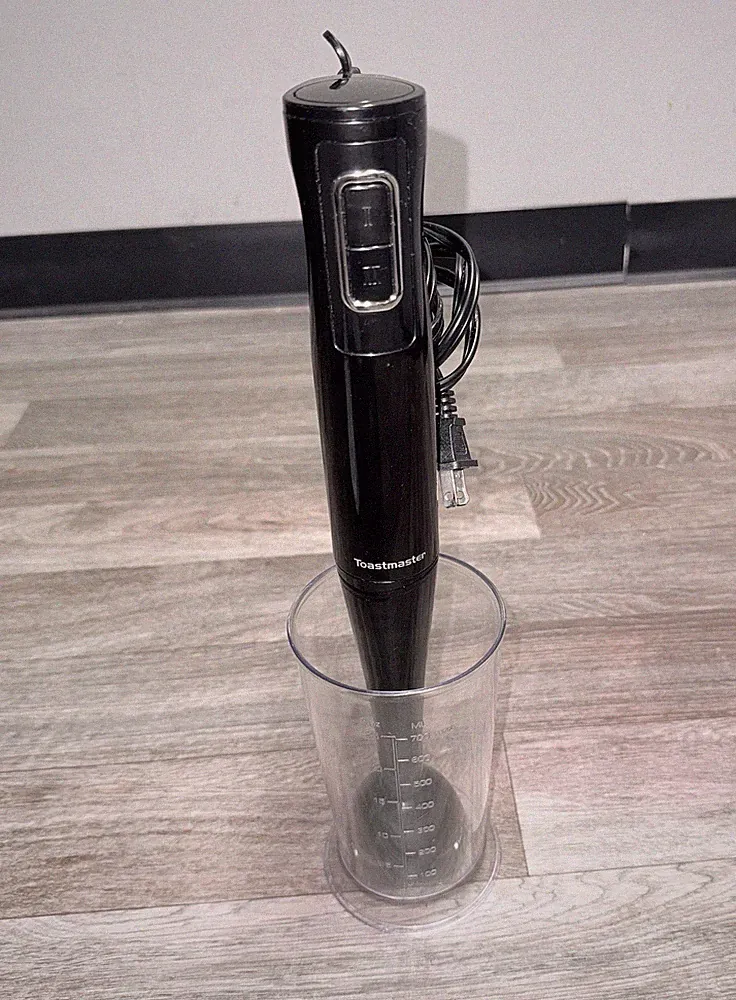 Toastmaster Immersion Blender TM-202IB new in box cup included one touch