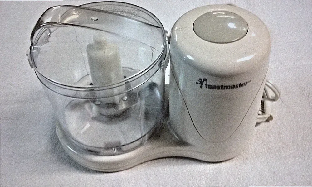 Toastmaster Model 1122 CHOPSTER Mini Food Processor Chopper with Stainless Blade