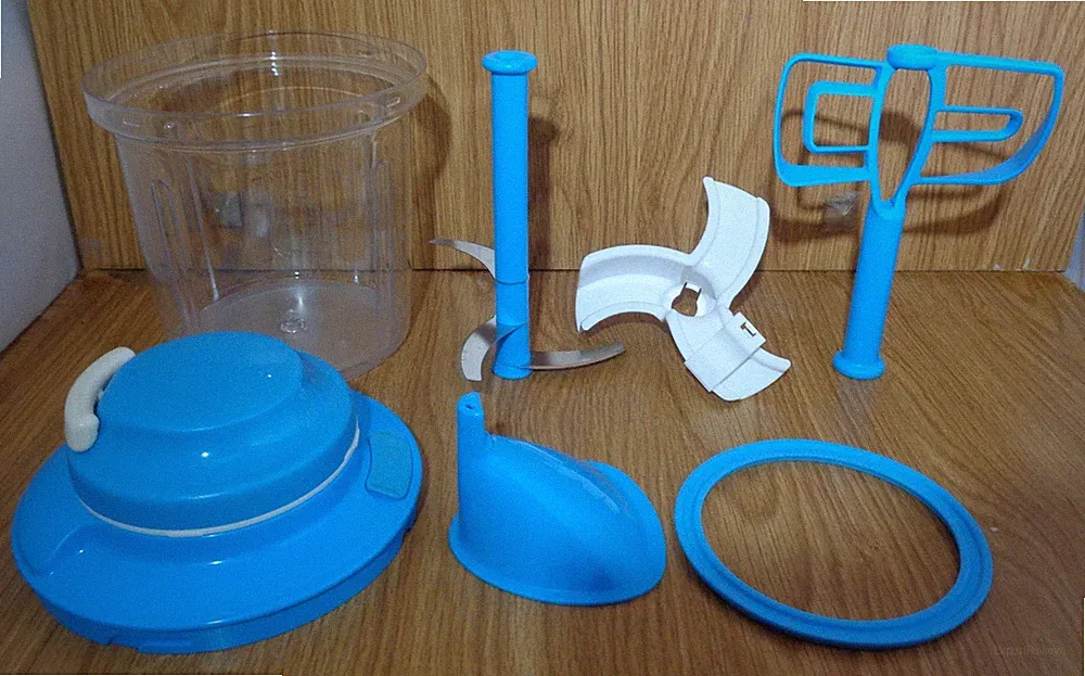 Tupperware Blue 40 Oz Power Chopper Chop N Prep Food Processor