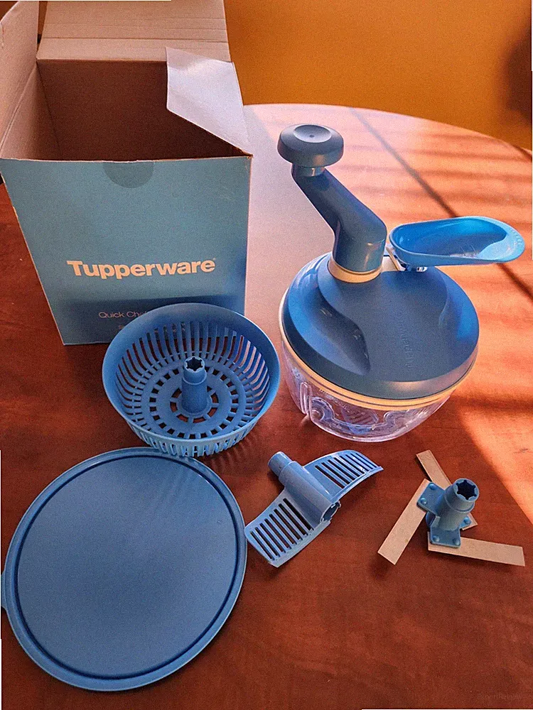 Tupperware Quick Chef Pro System Manual Food Processor #5578B-1 BLUE