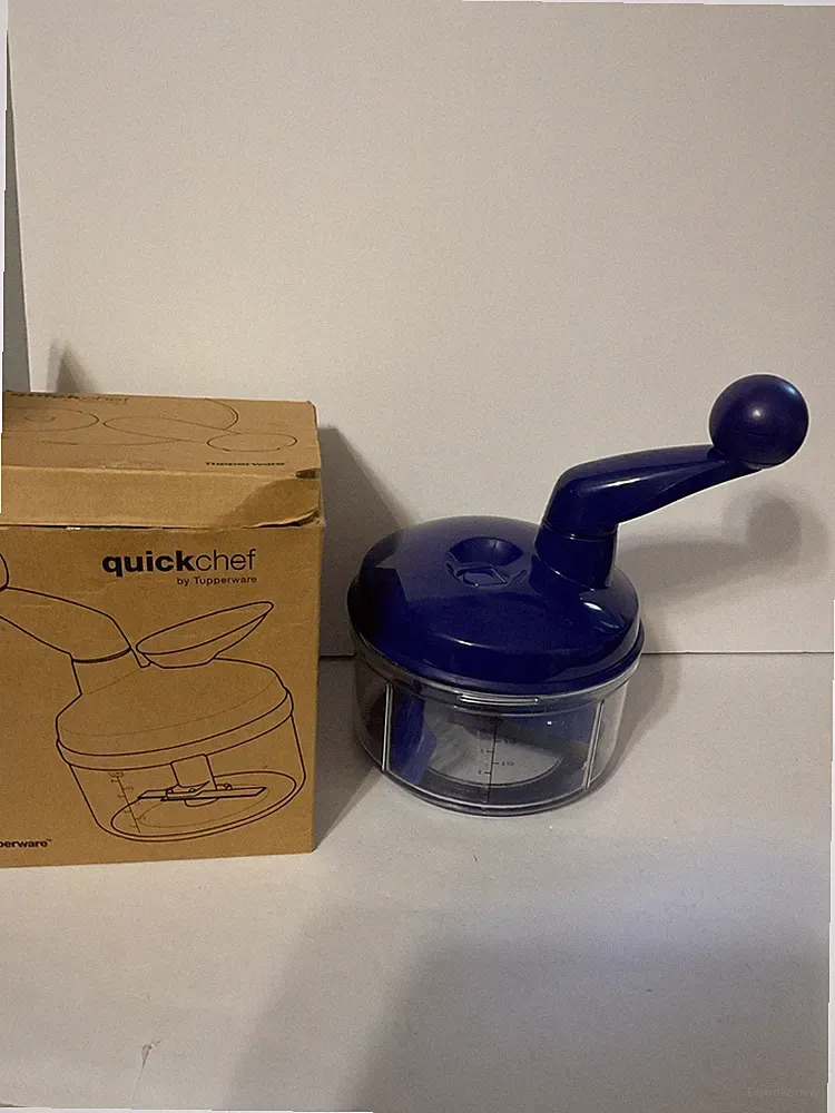 Tupperware Quick Chef Pro System-Manual Turn Handle Food Processor 4 Cup Blue