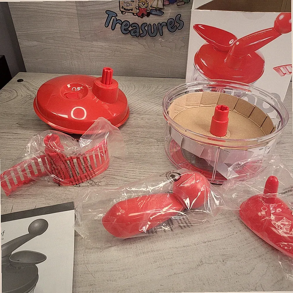 Tupperware Quick Chef Pro System Manual Turn Handle Food Processor NEW
