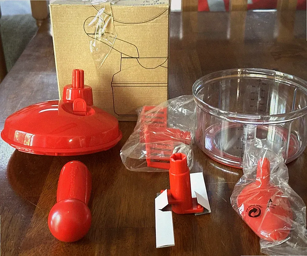 Tupperware Quick Chef Pro System-Manual Turn Handle Food Processor NEW open Box