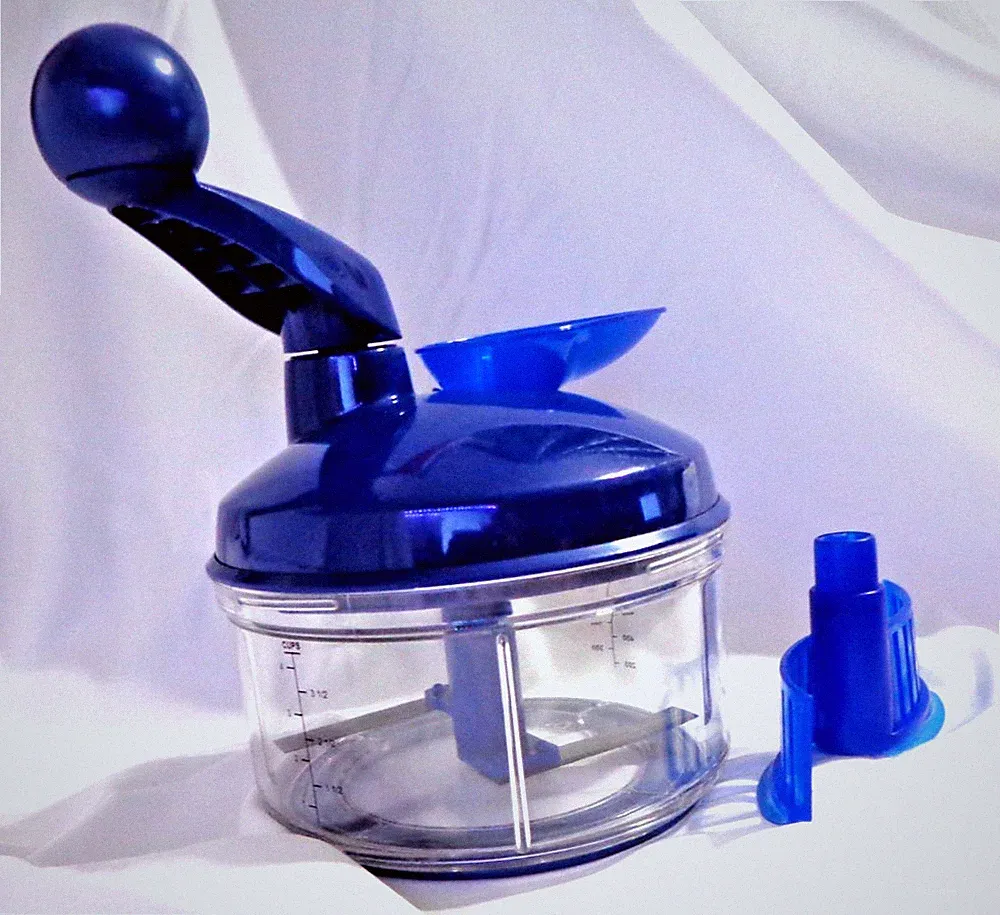 Tupperware Quick Chef Sapphire Blue Non-Electric Food Processor