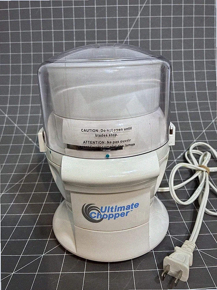Ultimate Chopper CH-1 White Food Processor 750 Watt Max Power Tested Works Great