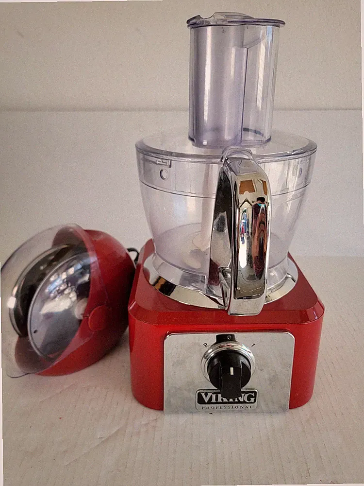 Viking Professional 12 Cup Food Processor Red Model VFP12 (SEE DETAILS)