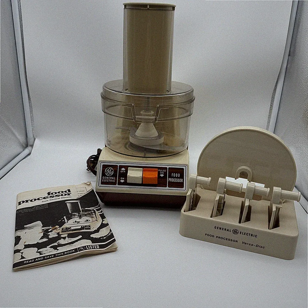 Vintage 1978 General Electric Food Processor FP-1/4200 Manual Accessories TESTED