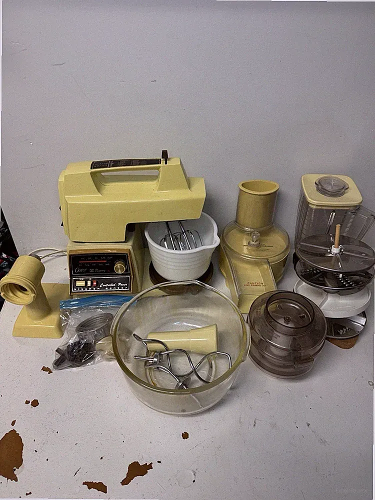 Vintage 1980's Oster Regency Kitchen Center 10 Speed *Read Description*