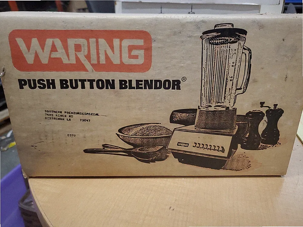 Vintage 1980's Waring Blender Push Button #BL117-8 Almond MO 7 Speed*SEALED NEW*