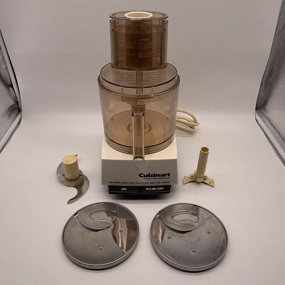 Vintage Cuisinart DLC-7 Pro Food Processor w/ Accessories Made In Japan - Tested
