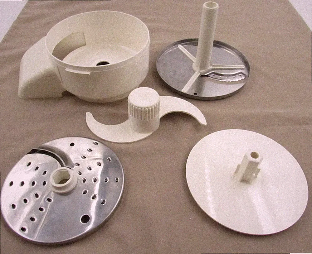 Vintage Cuisinart Food Processor Model CFP 9 3 Blades Chute Accessories Parts